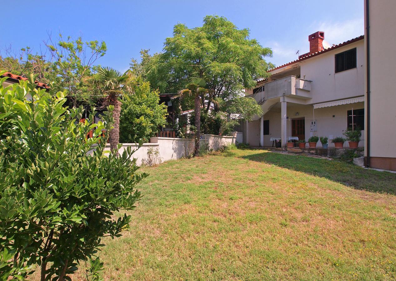 Apartments Ana 1707 Banjole Exterior photo